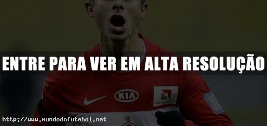 Alex do Spartak perto do Corinthians