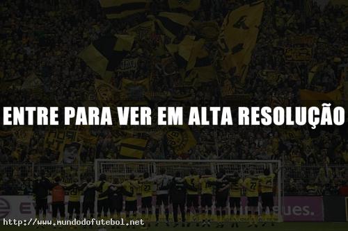 Torcedores do Borussia fazem a festa na vitória por 1 a 0.